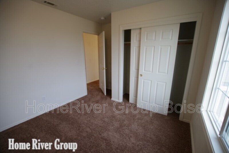 Building Photo - 793 Triumph Dr