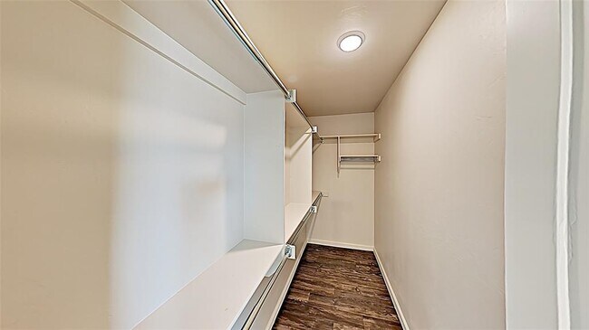 Building Photo - 5015 Avion Ct