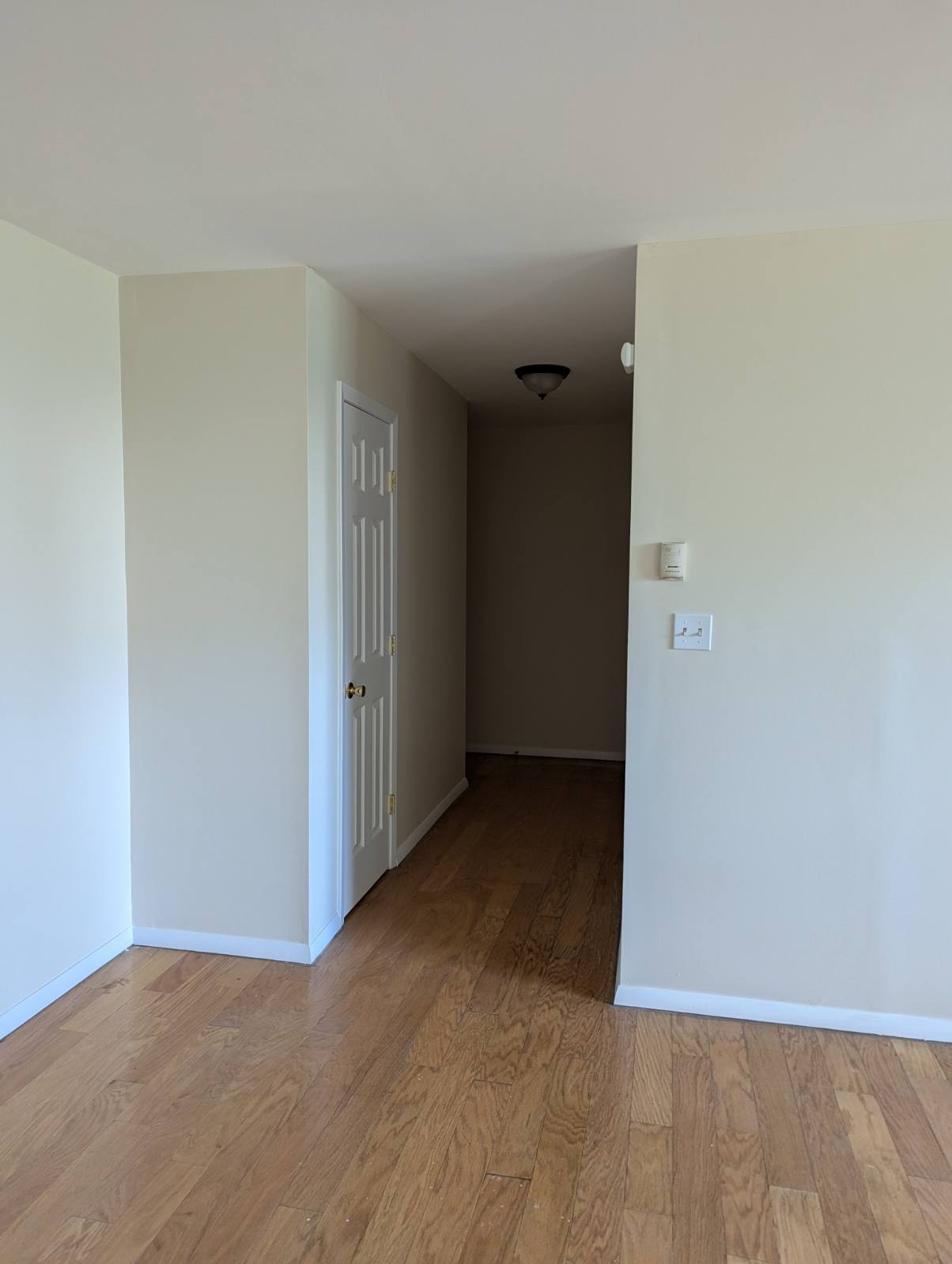 Building Photo - 5B Hemlock Dr