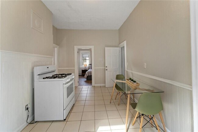 Building Photo - 1165 Chalkstone Ave