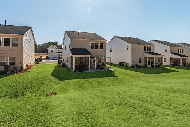 Building Photo - Bright, Spacious 3BR/2.5BA Home – Move-In Ready with Loft & Open Floor Plan