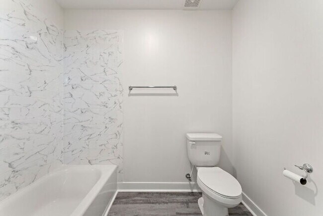 Building Photo - Spacious 5 Bedroom Home in Rountrey (Newmarket Section) – 3,555 Sq Ft – $4,350/mo