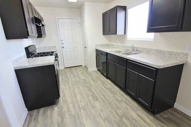 Building Photo - 4314 Almeda Meadows Dr