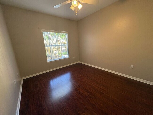 Building Photo - 5618 Pinnacle Heights Cir
