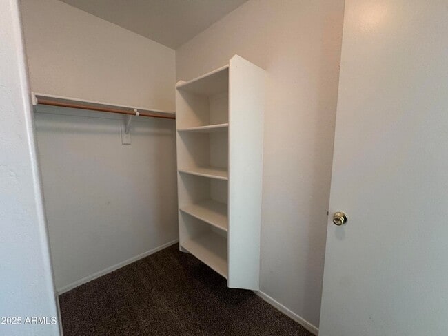 Building Photo - 926 S 241st Ave