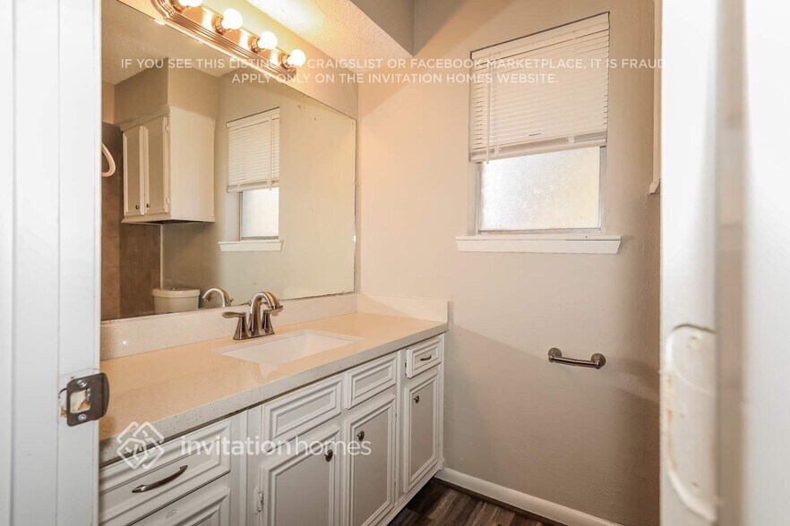 Building Photo - 8322 Autumn Willow Dr