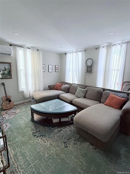 Building Photo - 255 Quincy Ave