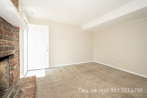 Building Photo - 16413 W 123rd St