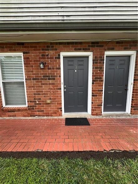 Building Photo - 316 Plantation Dr