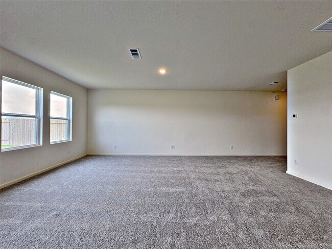 Building Photo - 8431 Vacek Xing Wy