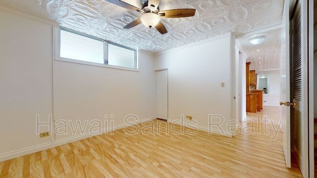 Building Photo - 1717 Ala Wai Blvd