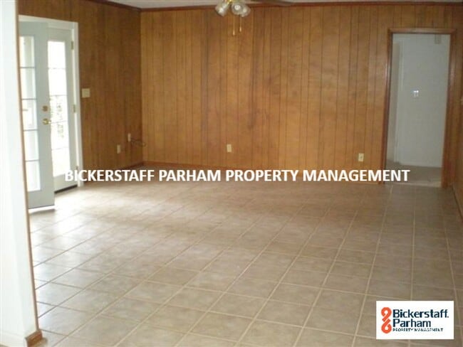 Building Photo - Charming Home In Columbus, GA Off Of Reese...