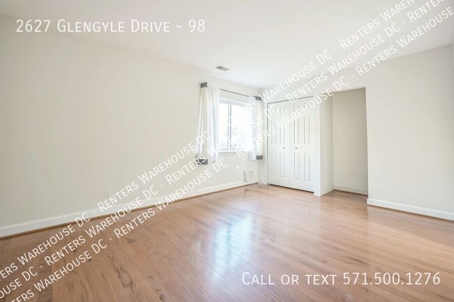 Building Photo - Charming 2Bd/1.5Bth Condo in the Heart of ...