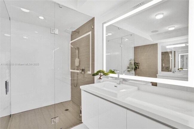 Building Photo - 330 Sunny Isles Blvd