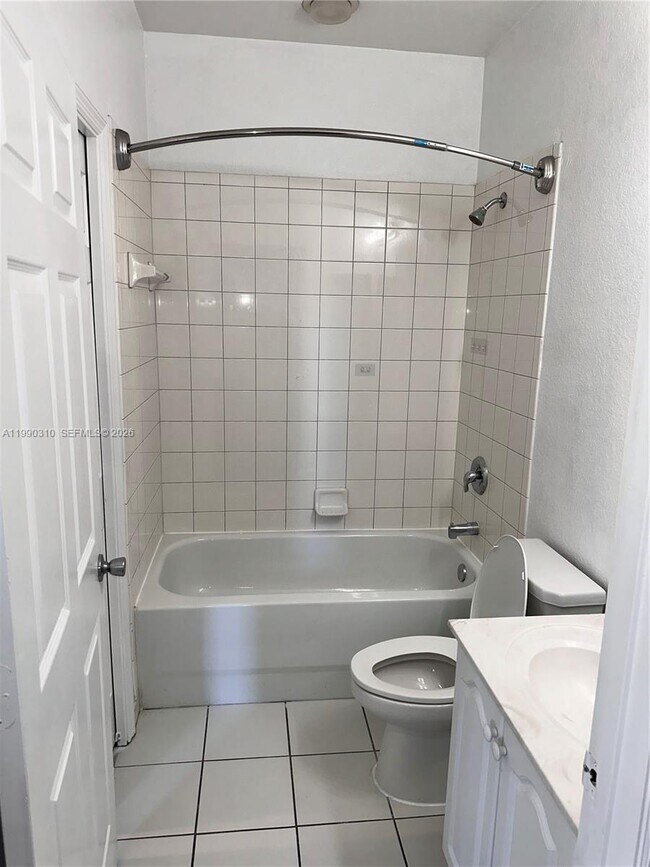 Building Photo - 6053 SW 19th Pl