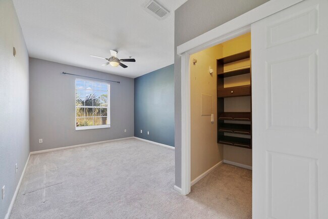 Building Photo - 6214 Stevenson Dr