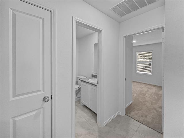 Building Photo - 2521 Bunkerton Dr