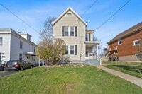 Building Photo - CHEVIOT:  Adorable 2+ bed 1.5 bath 2 story w 2 car garage