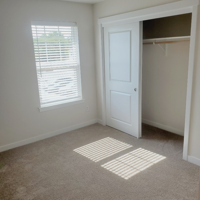 Building Photo - 2326 Spice Loop