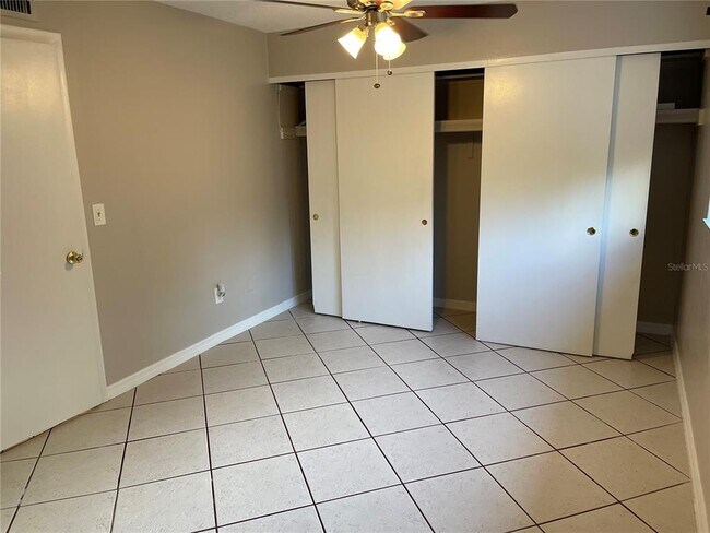 Building Photo - 702 Heritage Ln