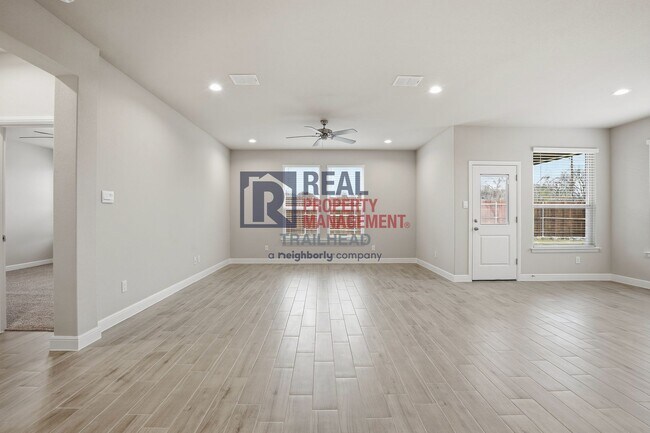 Building Photo - Well-Designed 4 Bedroom Single-Story