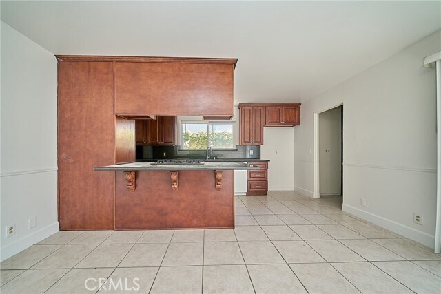 Building Photo - 27916 Alvarez Dr