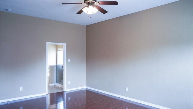 Building Photo - 15206 Bartlett Landing Dr