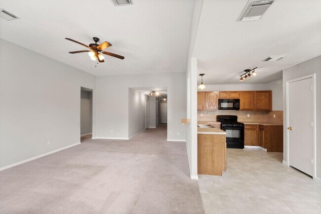 Building Photo - 2530 Fox River Ln