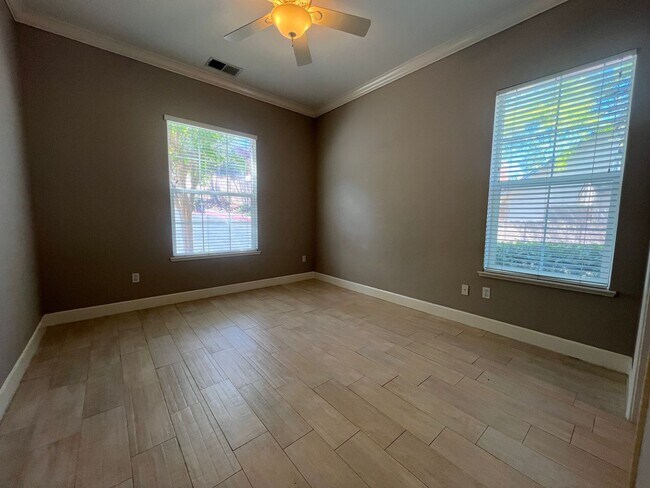 Building Photo - Fantastic Former Model Home in a 55+ El Dorado Hills Community!