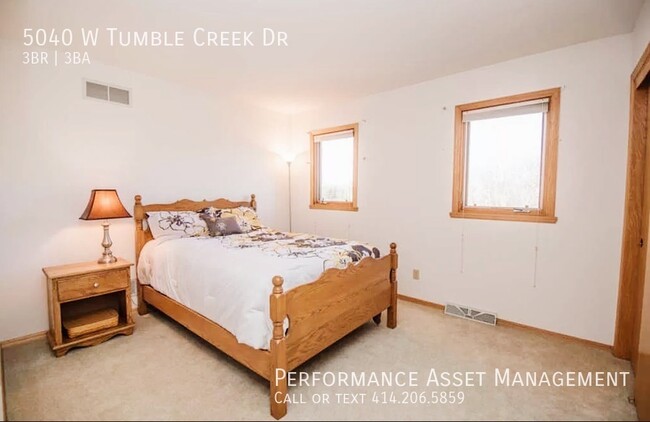 Building Photo - 5040 W Tumble Creek Dr