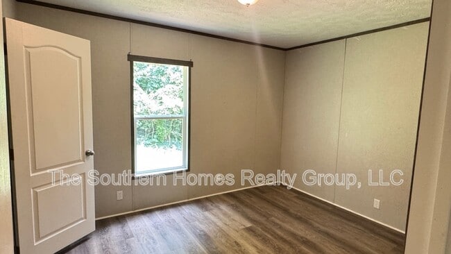 Building Photo - 1418 Co Rd 700