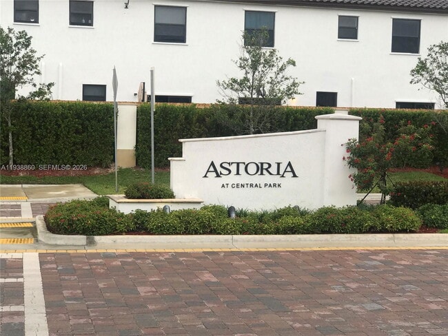 Building Photo - 8807 NW 103rd Ave