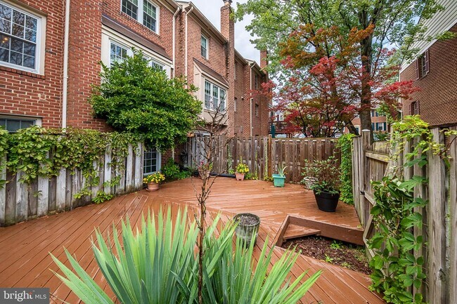 Building Photo - 3133 Windwood Farms Dr