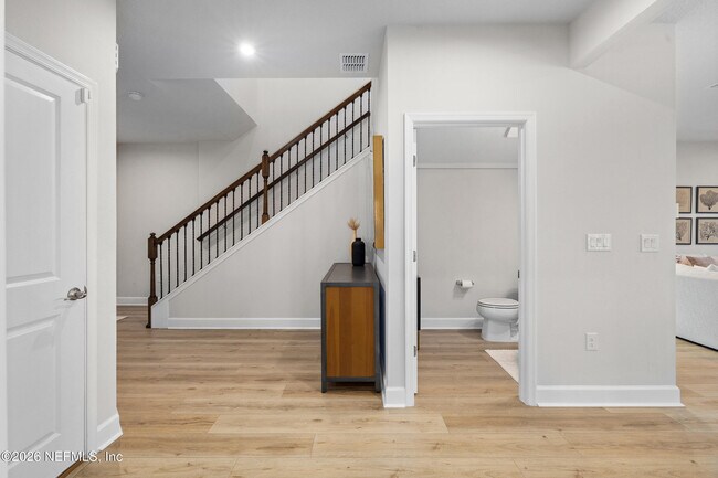 Building Photo - 181 Buffalo Ct