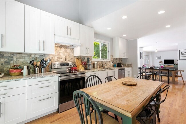 Building Photo - 29 Wainwright Rd