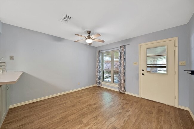 Building Photo - 2812 Whisperwood Trail