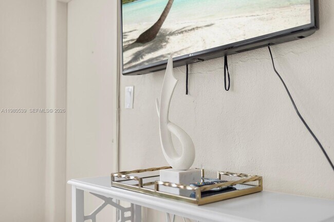 Building Photo - 301 86th St