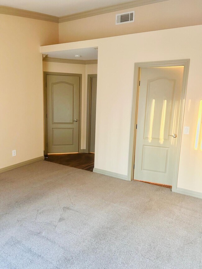 Building Photo - 40780 Breezy Pass Rd