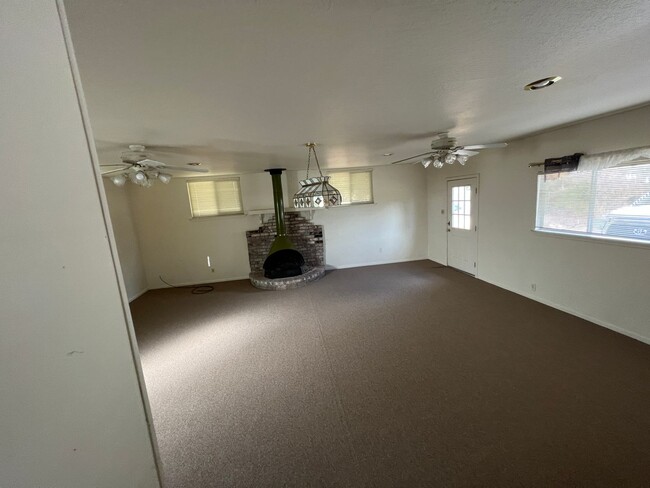 Building Photo - Wonderful Palo Cedro Neighborhood country ...