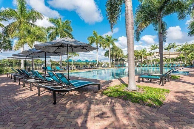 Building Photo - 685 Pacific Grove Dr