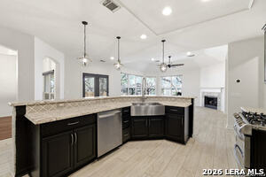 Building Photo - 1615 Lookout Point