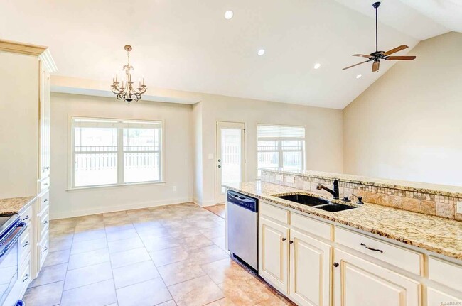 Kitchen/FamilyRoom - 50 Boulder Dr