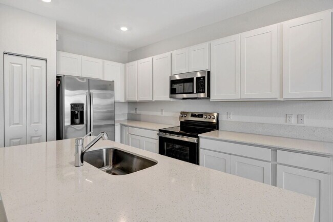 Building Photo - Modern Townhome @ Veranda Landing