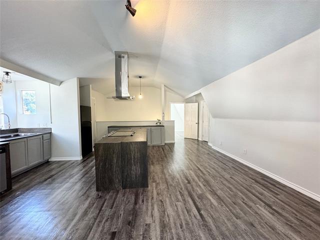 Building Photo - 2913 Hunter St