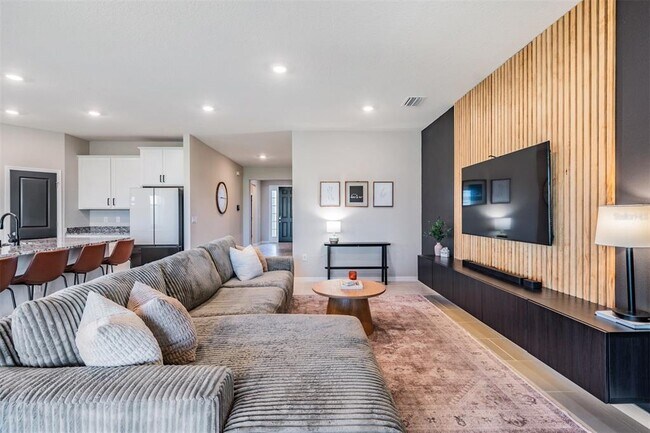 Building Photo - 9817 Rowing Dl Bnd