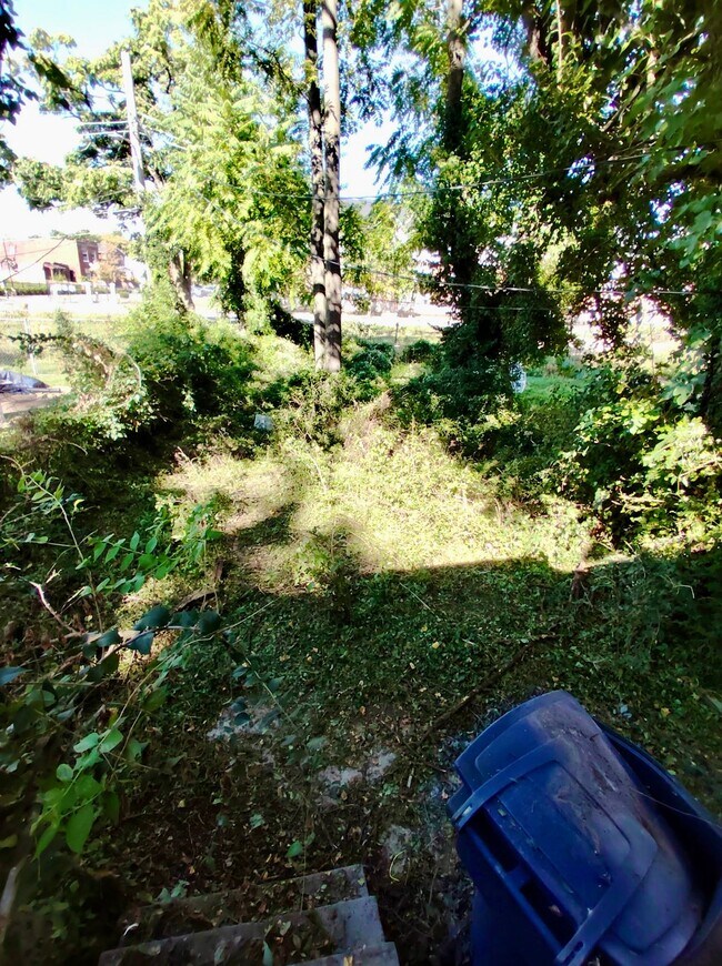 Building Photo - 4021 Green Lea Pl