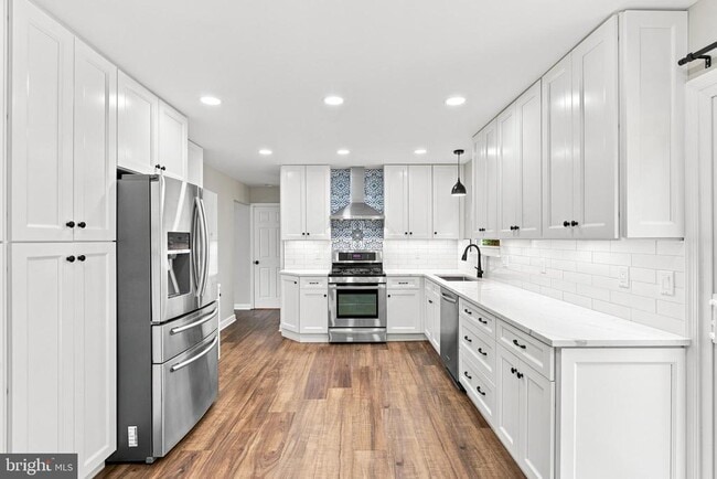 Building Photo - 11414 Bronzedale Dr