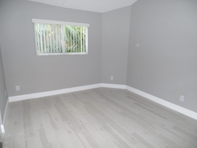 Building Photo - 3405 NW 44th St