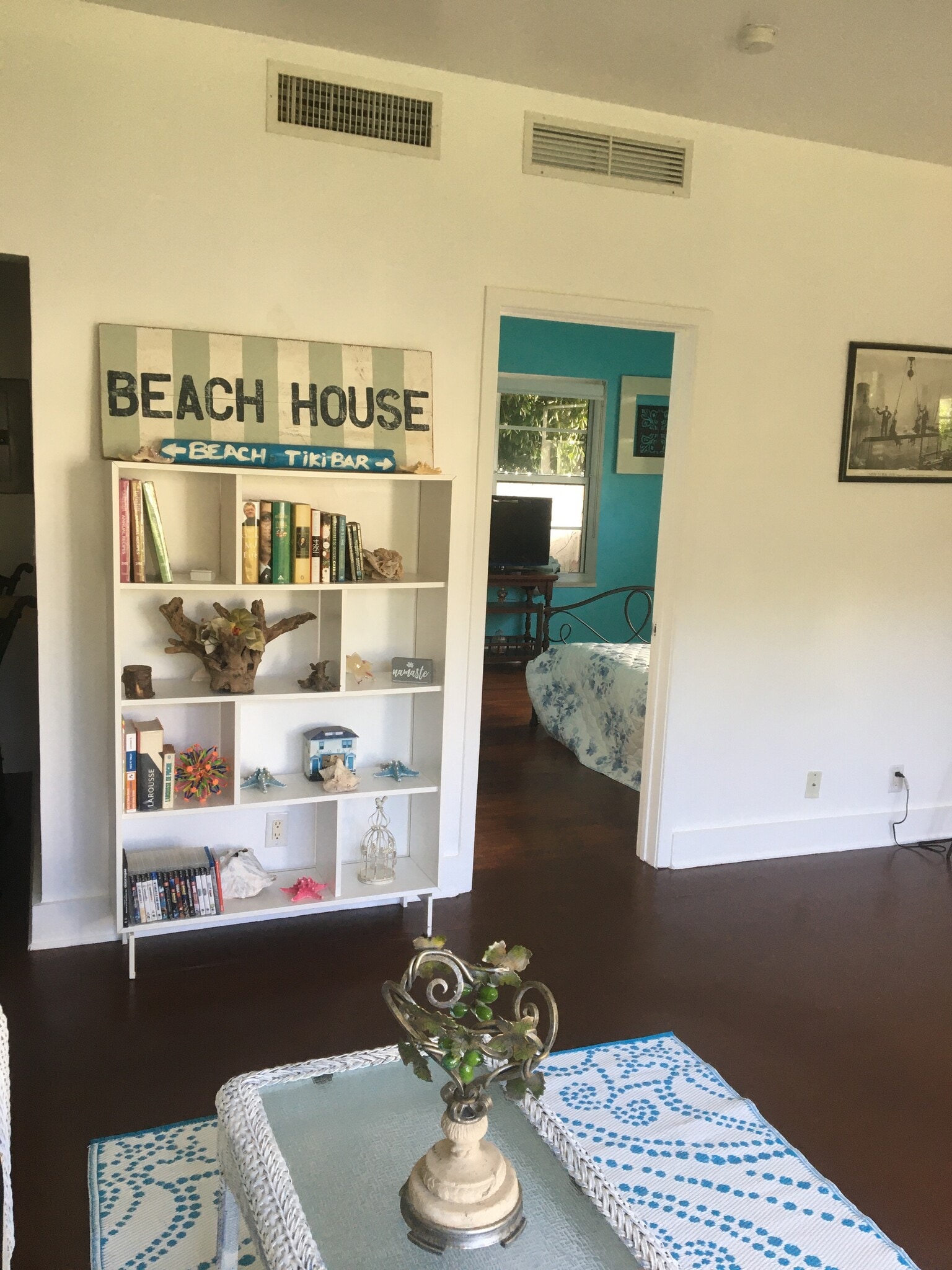 Building Photo - 935 10th St