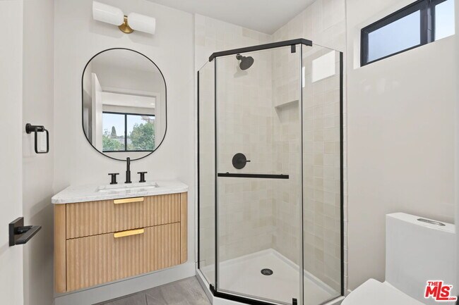 Building Photo - 5841 Whitworth Dr